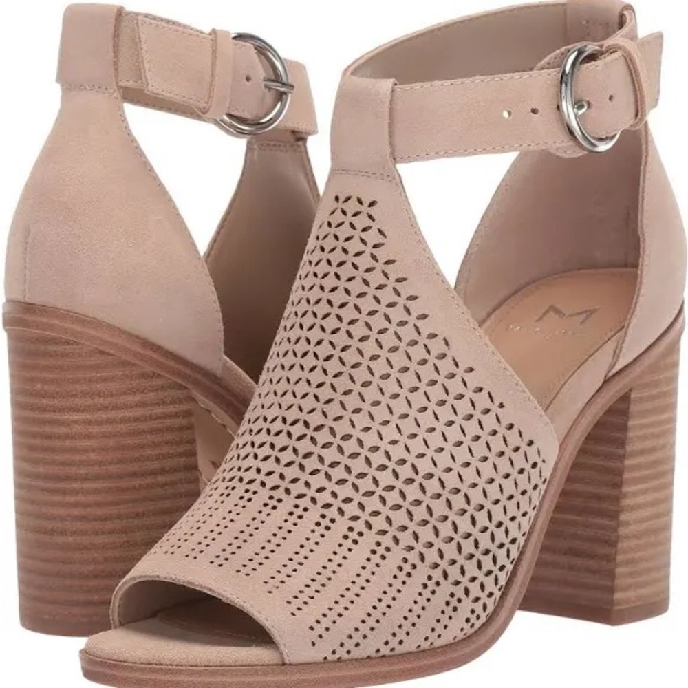 Marc Fisher Vixen Heel Size 9.5 NEW